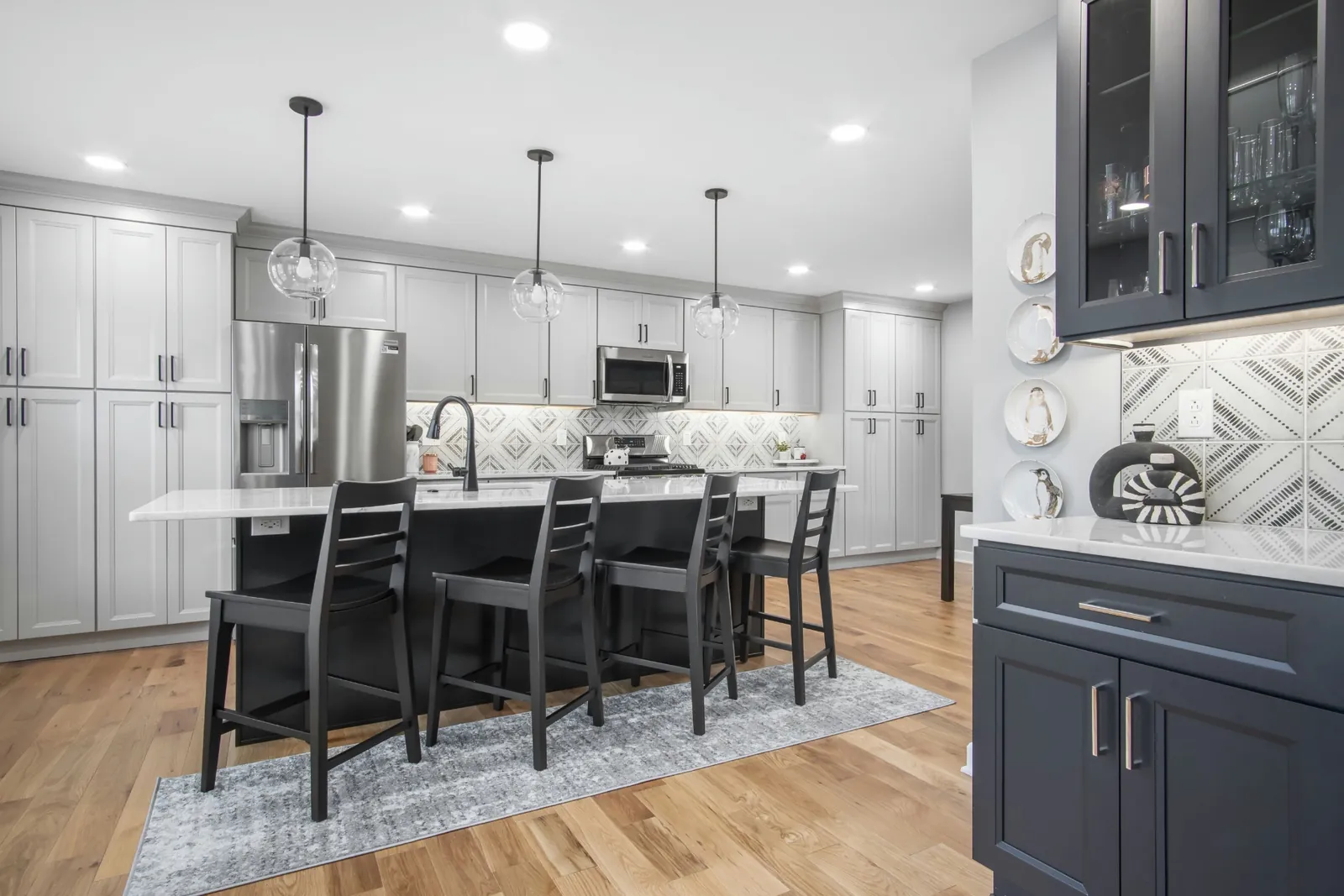 Contemporary Mono Chrome Transition, Kitchen remodel in Columbus, Ohio, photo 3