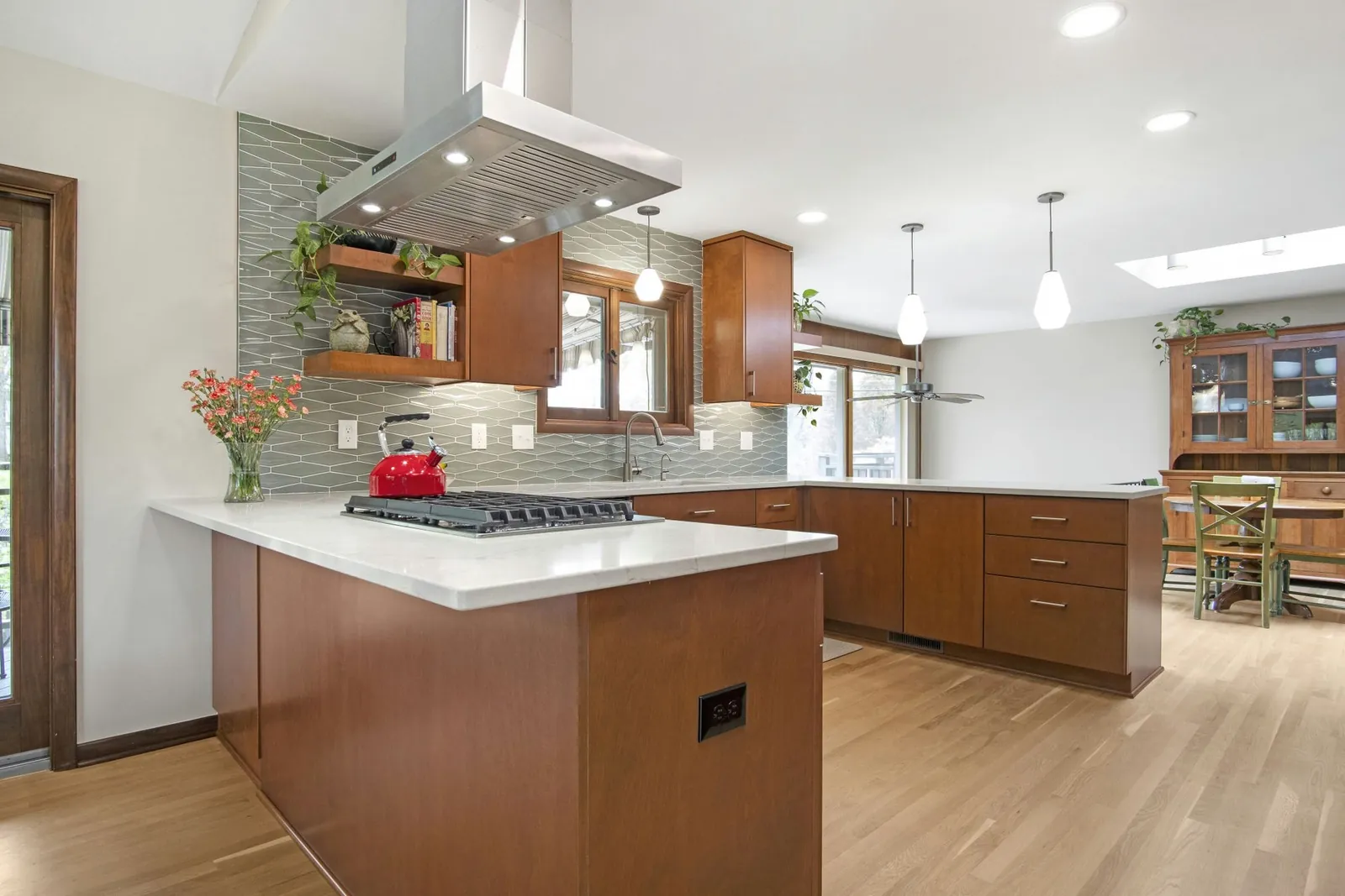 Mid-Century Modern, Kitchen remodel in Upper Arlington, Ohio, photo 1