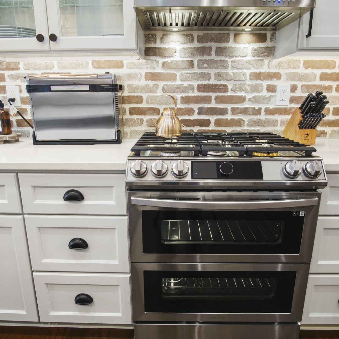 Dream Delivered in Lewis Center: Kitchen, Living Room Remodel